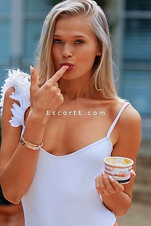 LULU - Paris Escorts