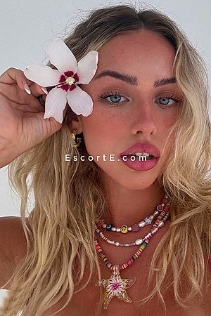 RIKI - Escort Girl Paris