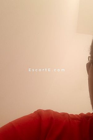 tony - Escort Boy Cergy