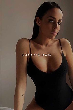Alena - Escort Girl Paris