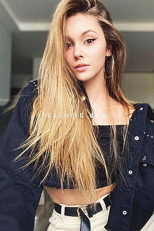 CHADIA - Escort Girl Paris
