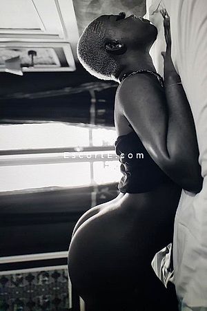 BlackAngelParis - Paris Escorts