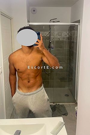 Yacine - Escort Boy Marseille