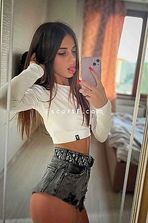 Marta - Escort Girl Paris