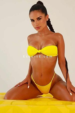 Mikka - Paris Escorts