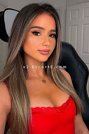 NELA - Escort Girl Paris