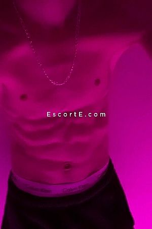 Nicolas - Escort Boy Tours