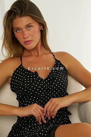 KITIS - Paris Escorts