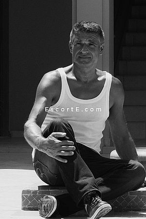 Costes - Nantes Boy Escorts