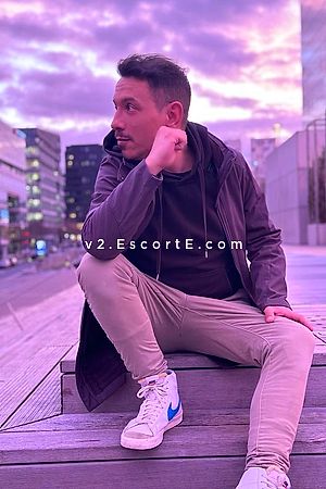 BRAZILIAN TOP DOMINANT - Cannes Boy Escorts