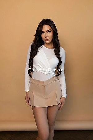 Alice - Escort Girl Paris