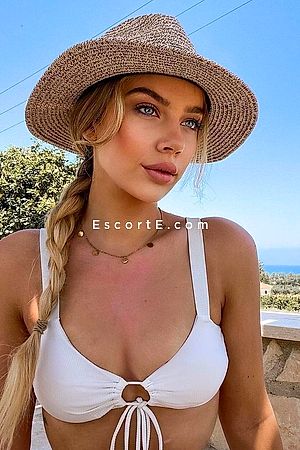 SCARLETT - Escort Girl Paris