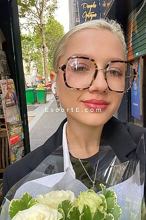 Daria Barbie - Escort Girl Paris