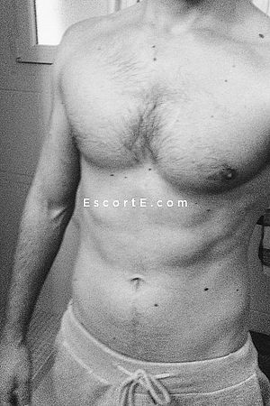 TiboMassage - Biarritz Boy Escorts