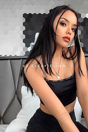 KENDRA - Paris Escorts