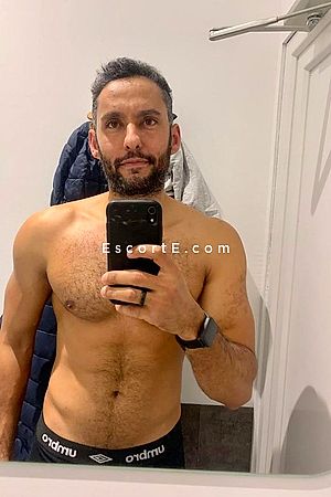 Enzo - Cannes Boy Escorts