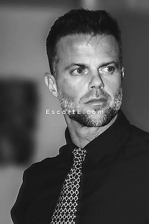 Mike - Escort Boy Cannes