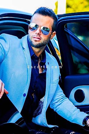 Mike - Saint Tropez Boy Escorts