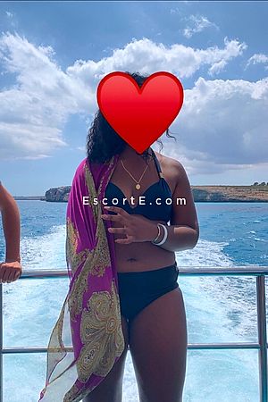 Marie - Paris Escorts