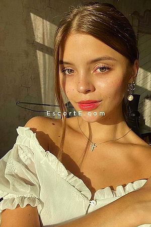 WOOTI - Escort Girl Paris