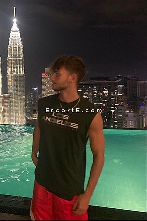 Mathis17 - Escort Boy Rennes