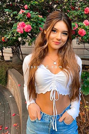 ANNICK - Paris Escorts