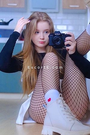 PERNILLE - Escort Girl Paris