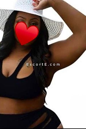 Sachaluxuries - Massy Escorts
