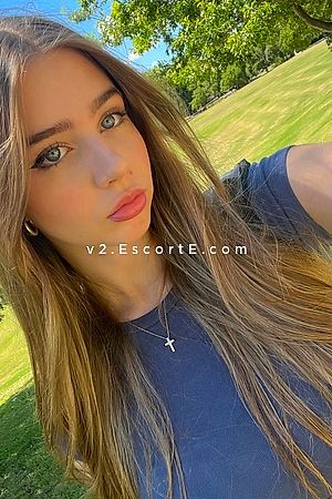 CLARICE - Paris Escorts