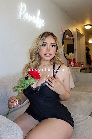 Daniela - Escort Girl Paris