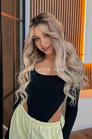 DEEPTI - Escort Girl Paris