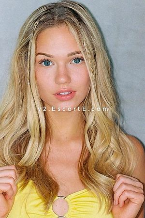 EBREL - Paris Escorts