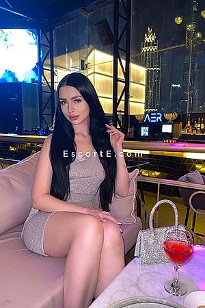 Olga - Paris Escorts