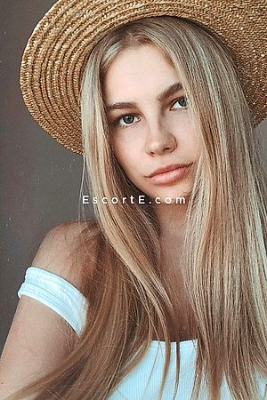 CHASE - Paris Escorts