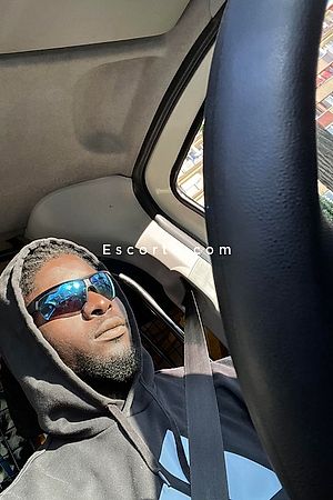 poleon - Paris Boy Escorts