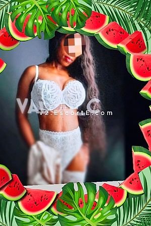 Cramberries - LA BAULE Escorts