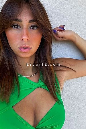 RENE - Escort Girl Paris