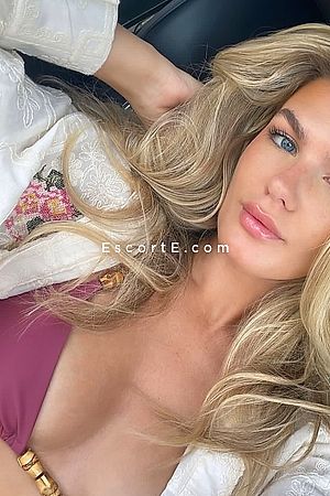 EASTER - Paris Escorts