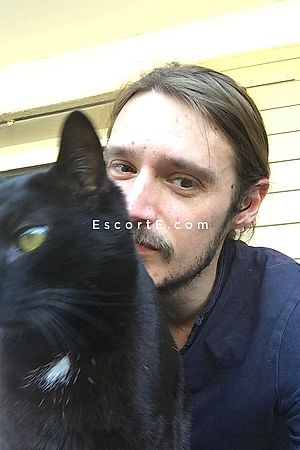 JeremyRova - Nimes Boy Escorts