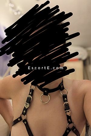 Moonna - Nantes Escorts