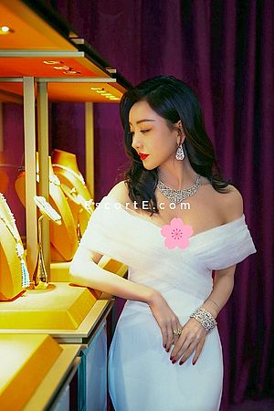 surguy - Escort Girl Paris