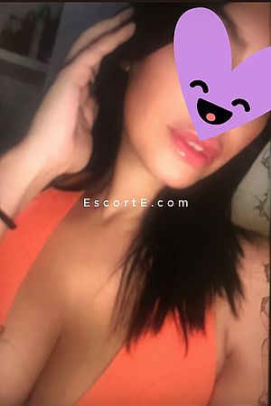 Amira - Paris Escorts