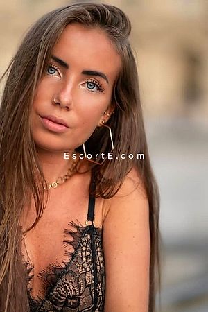 JOYCE - Paris Escorts