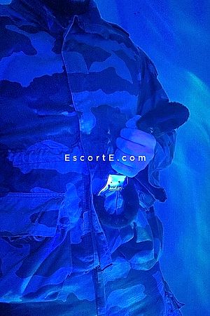 Thegentleman38 - Escort Boy Lyon