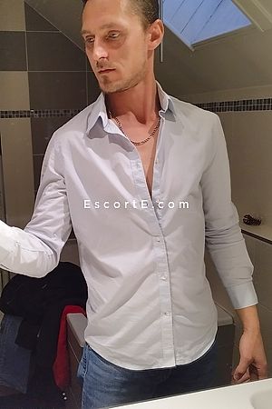 Kev38 - Chambéry Boy Escorts