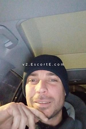 F78 - Versailles Boy Escorts