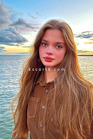 AERLI - Escort Girl Paris