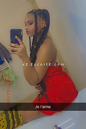 Fatma - Escort Girl Tours