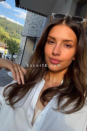 ROSALIND - Escort Girl Paris