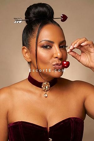 VALENTINA - Rennes Escorts